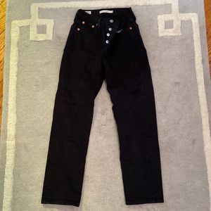 Levi’s Black wedgie straight jeans